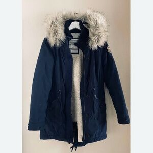 Abercrombie & Fitch - women's fleece lined navy winter coat
